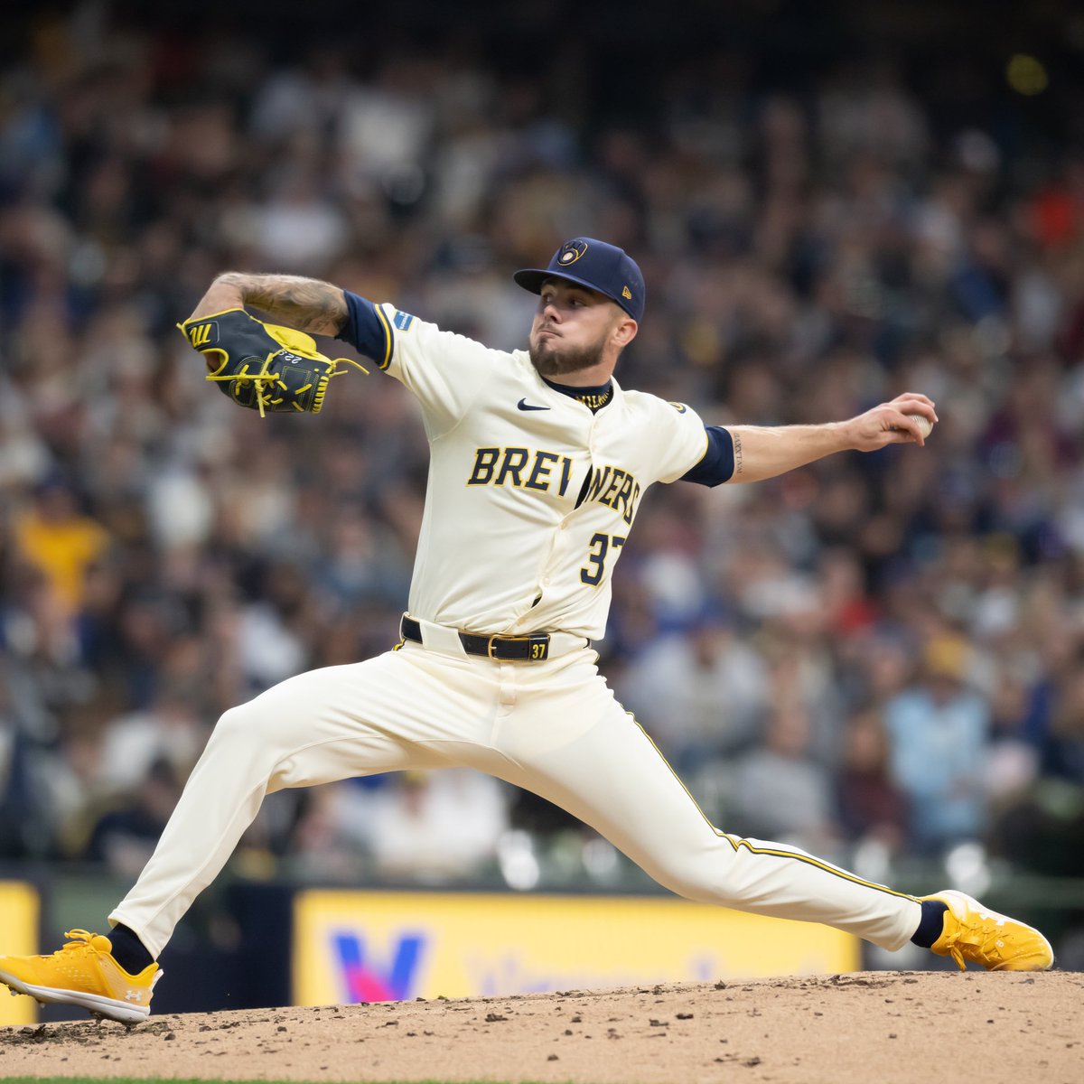 Milwaukee Brewers tweet media