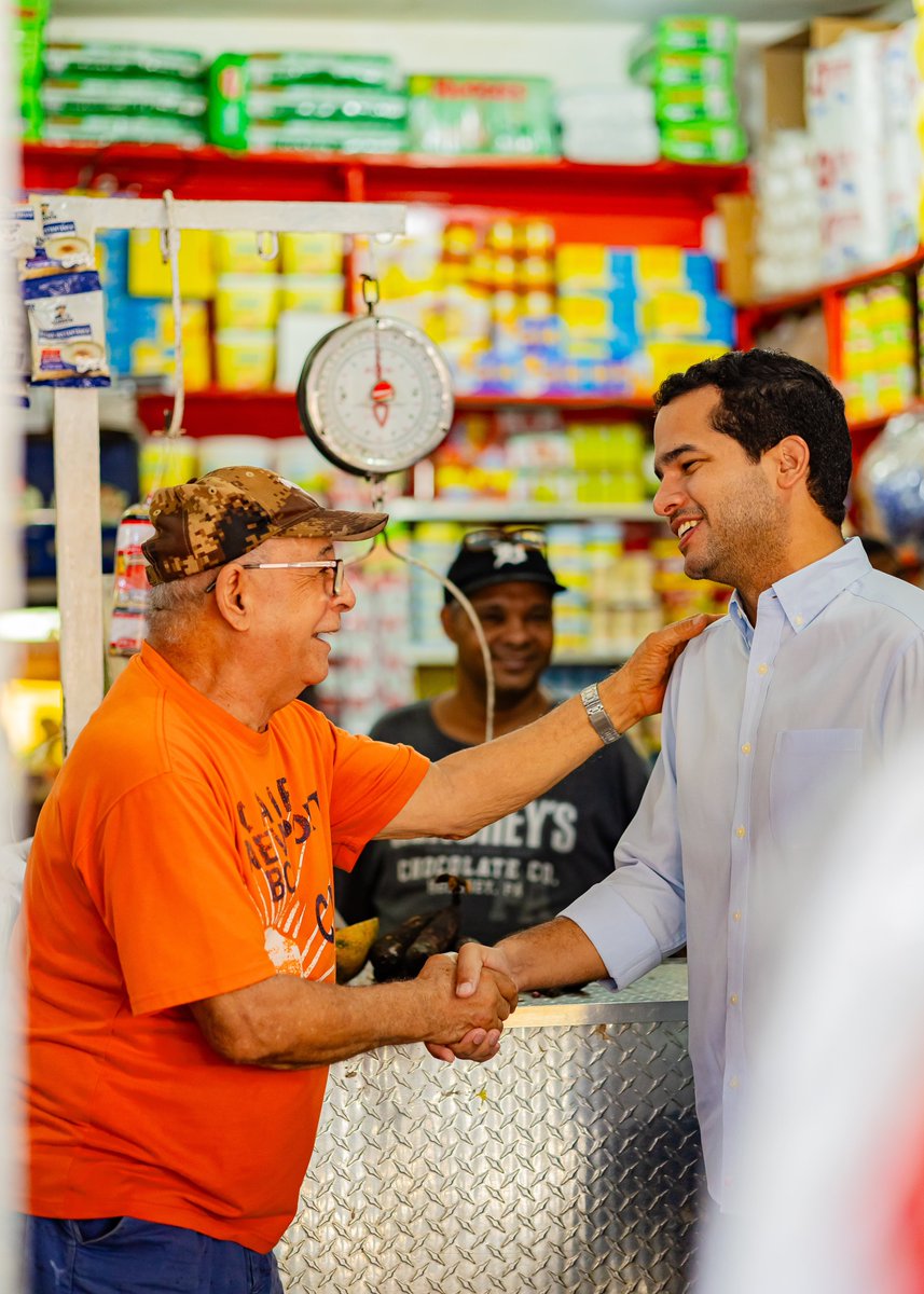 En las calles de Gualey, junto a los capitaleños.

#ElSenadorDeLaCapital 👌🏼
