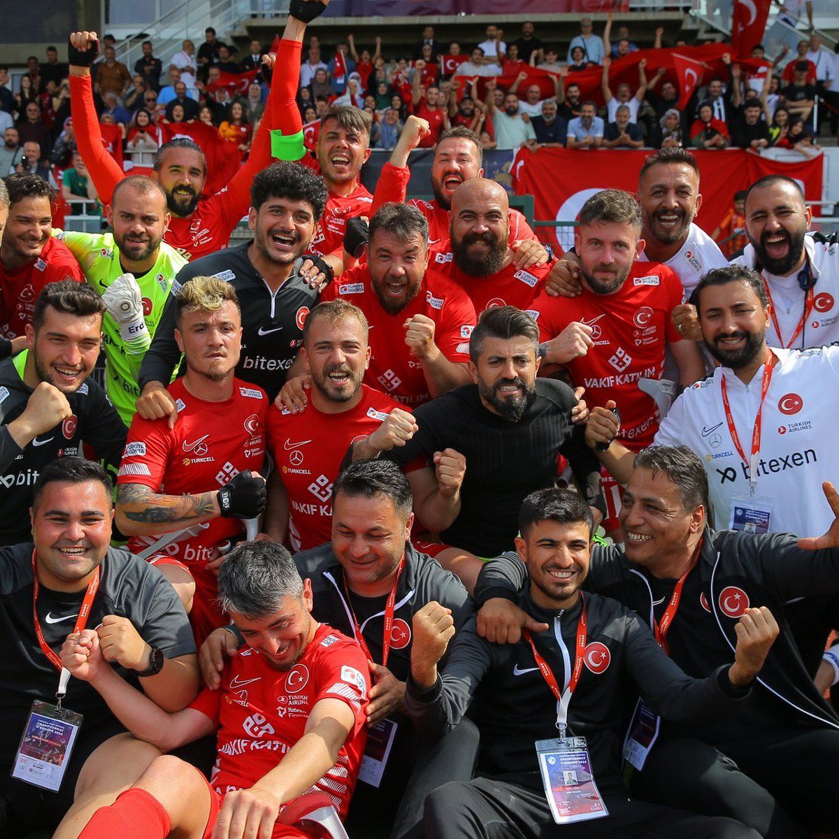 ilkadimtv's tweet photo. Ampute Milli Takımımız, üst üste 3. kez Avrupa Şampiyonu oldu. Bizleri gururlandıran Takımımızı canı gönülden tebrik ederiz. https://t.co/C0tuS95Mrz