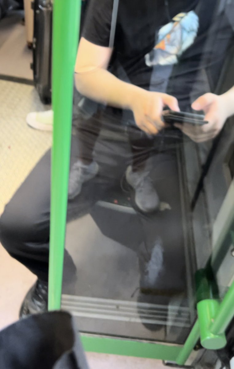 Laub „Success“ Säge tweet media