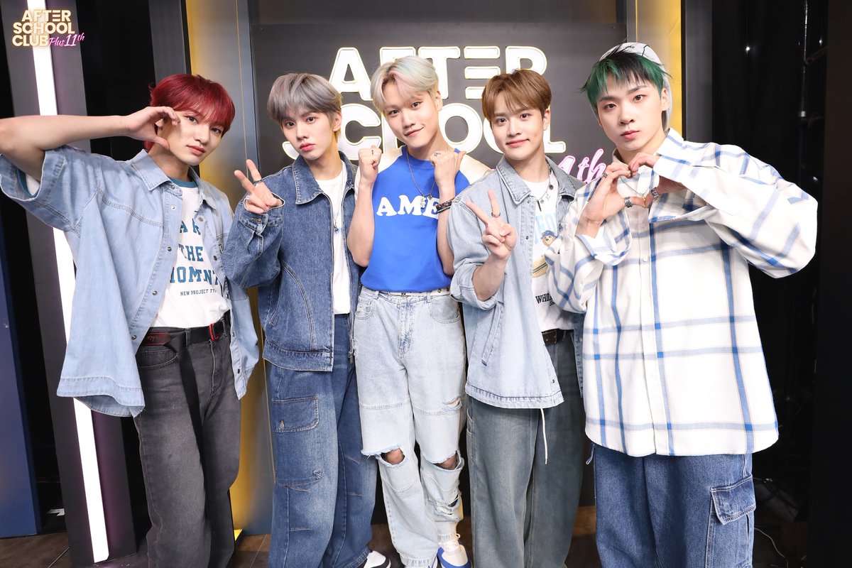 _archive227's tweet photo. [📷] 240528 After School Club Ep.628

#MCND #엠씨엔디 #X10 #엑스텐 @McndOfficial_ 1/6 https://t.co/xFjyCW6h3T