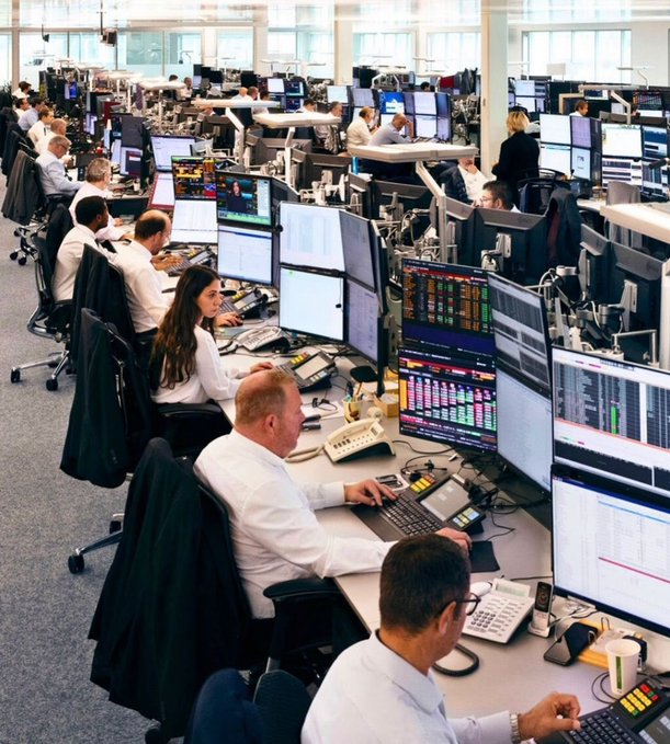 Excel es el software de análisis más utilizado de los últimos 37 años.

Pero la mayoría no lo utiliza en todo su potencial.

Aquí tienes 8 hacks que debes conocer ↓