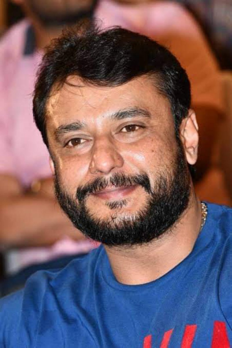 ಕನ್ನಡ ಚಿತ್ರರಂಗದ ಪ್ರತಿಭಾವಂತ ಜನಪ್ರಿಯ ಕಲಾವಿದ, ಅಭಿಮಾನಿಗಳ ಪಾಲಿನ ನೆಚ್ಚಿನ 'ಚಾಲೆಂಜಿಂಗ್ ಸ್ಟಾರ್’ ಪ್ರೀತಿಯ  ಶ್ರೀ ದರ್ಶನ್ ತೂಗುದೀಪ ಅವರಿಗೆ ಜನ್ಮದಿನದ ಹೃತ್ಪೂರ್ವಕ ಶುಭಕಾಮನೆಗಳು.  ನಿಮ್ಮ ಖ್ಯಾತಿ,ಕಲಾಸೇವೆ ಮತ್ತಷ್ಟು ಉತ್ತುಂಗಕ್ಕೇರಲಿ  ಹಾರೈಸುತ್ತೇನೆ.☺️