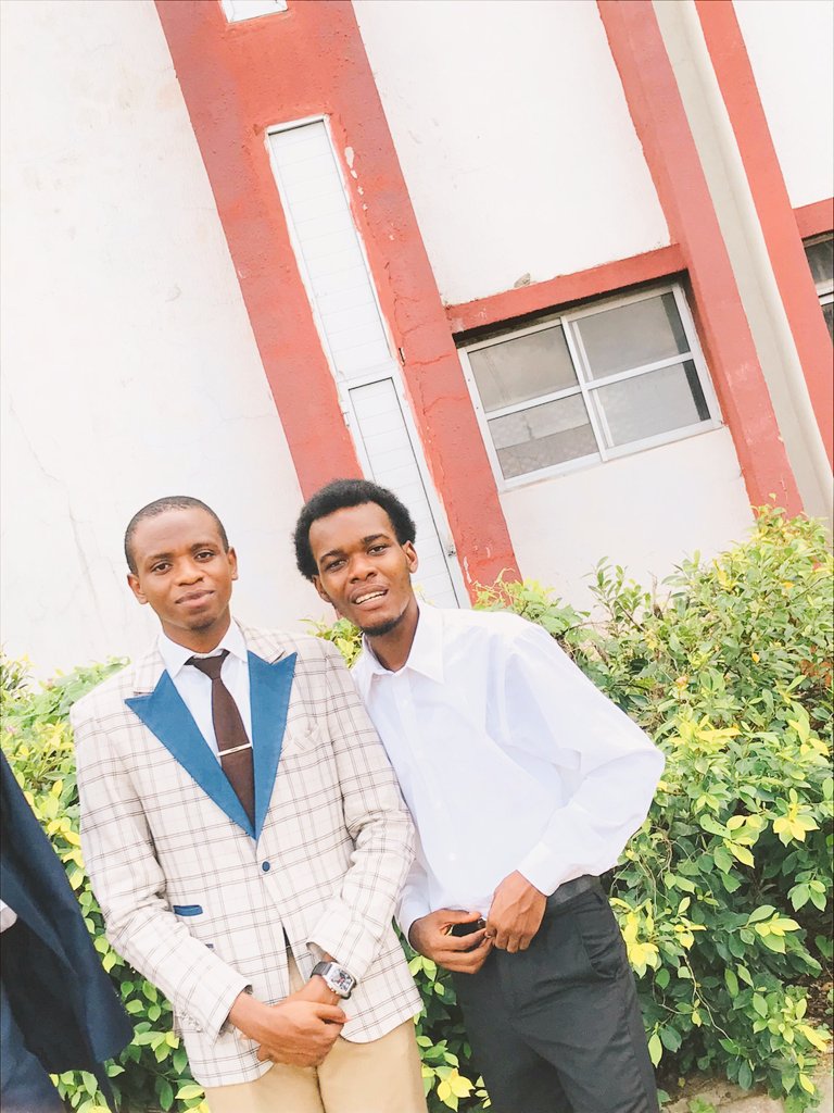 Fav_Bryan2's tweet photo. Just another day as a mechatronics Engineering student🔥
I defended the topic "Drones and UAVs"
Another step closer to the end of the tunnel🥰
#Futo
#EngineeringIsMagic https://t.co/lBddgTHYxC