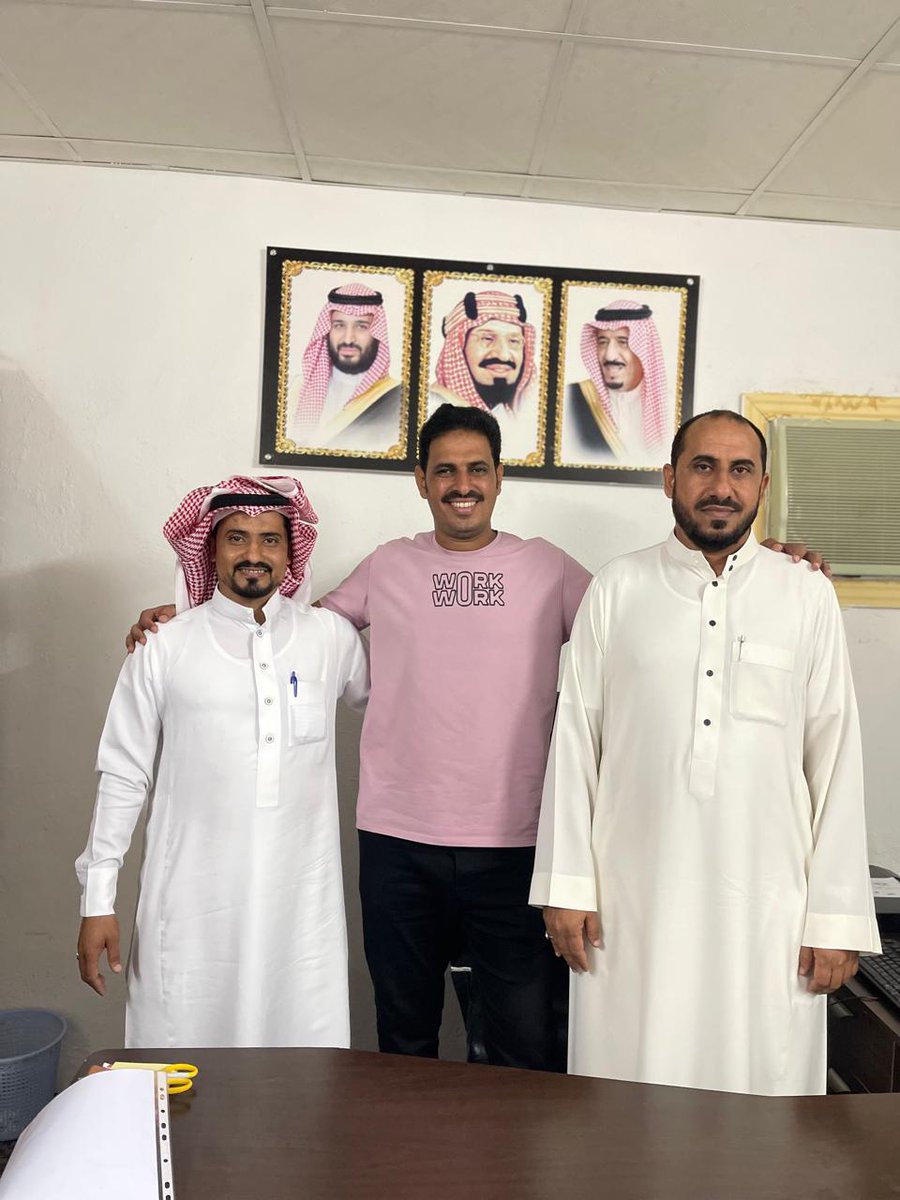 الكابتن / محمد احمد حسين القرني 
مدرباً لفريق المريبي

⚽  ⚽  ⚽  ⚽  ⚽

#المريبي
#العرضيات
#مركز_المريبي_الاجتماعي