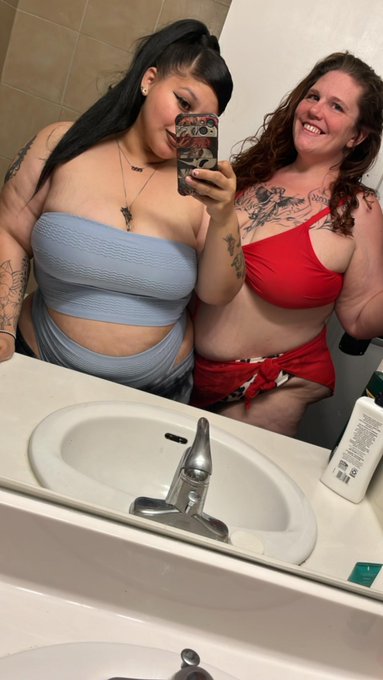 Birthday Weekend fun @ZarinaHaze https://t.co/Tn5V9UlOGc<a class="tags" target="_blank" title="On Twitter" href="/?out=eyJ0eXAiOiJKV1QiLCJhbGciOiJIUzUxMiJ9.eyJpYXQiOjE3MjEyNzAxMzQsImlzcyI6InR3cG9ybnN0YXJzLmNvbSIsIm5iZiI6MTcyMTI3MDEzNCwiZXhwIjoxNzUyODA2MTM0LCJyZWRpcmVjdF91cmwiOiJodHRwczovL3R3aXR0ZXIuY29tL1phcmluYUhhemUifQ.3sbUD_R1YjfvsE6pjZ4v1B8YoqFAp0XyUI8z1JL7Y81gXOInFlicXA48iinnMDioVDOWidcHvrDDhkI1M4QTJA">@ZarinaHaze</a>