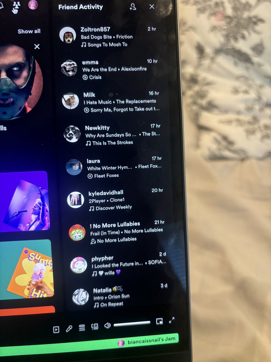 beepboopb0nk's tweet photo. @Spotify this friend activity bar is too slow &amp; unfortunately their songs usually don’t show up in my que unless they themselves are listening please #FIXME 
#spotifysupport https://t.co/vDa58VkG9G