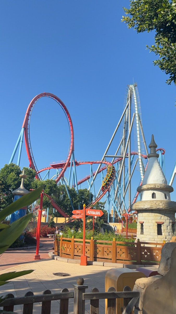 GeorgeByron16's tweet photo. It’s a Portaventura, HEY HEY! 👏🏼🇪🇸 https://t.co/Dj8LTBHcpQ