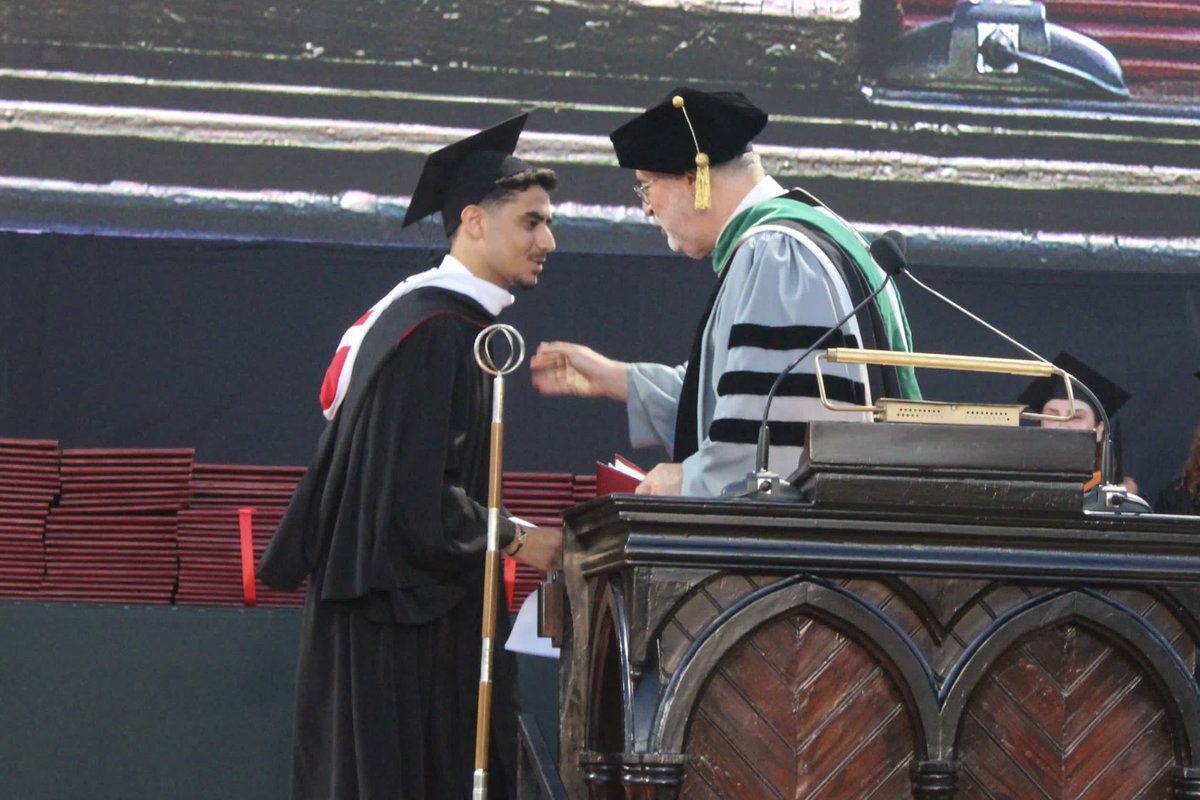 AUB_Lebanon's tweet photo. 🎓🌟 Meet Daron Soussani, our inspiring undergraduate student speaker for Commencement 2024! 

From Bourj Hammoud to AUB's Presidential Merit Scholar, Daron's journey exemplifies excellence and dedication.

Let's celebrate his achievements!

#AUBGrad24 #AUBVibes #AUBProud https://t.co/xHKj43QqwO