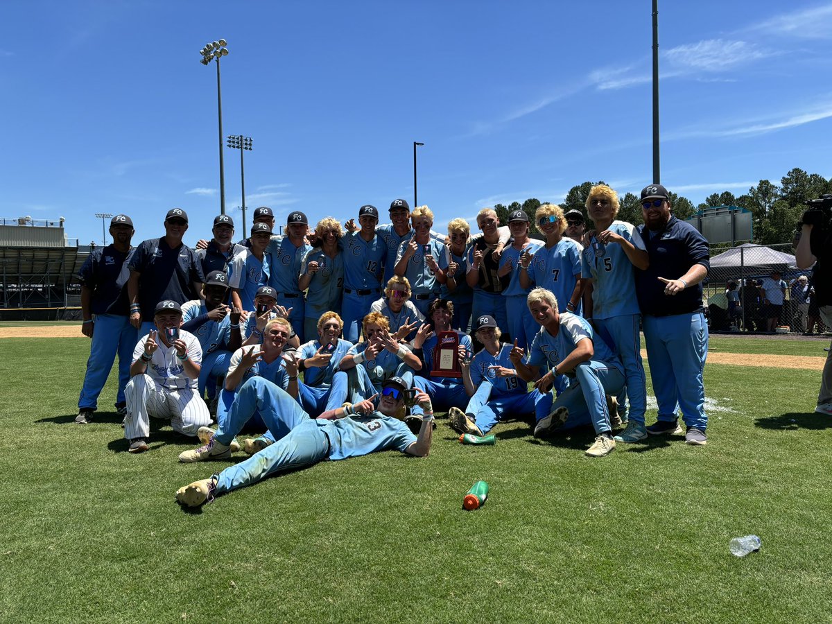 FCHS Student Activities tweet media