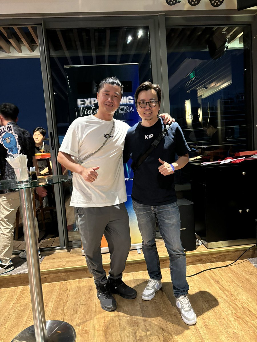 Great to catch up with <a href="/tylerdurden88/">Tyler Durden | ⦿⦿⦿</a> and the <a href="/MocaverseNFT/">Mocaverse (old account)</a> team in VN

Truly an awesome team of builders.

More importantly, Something’s cooking with KIP 👁️👁️👁️