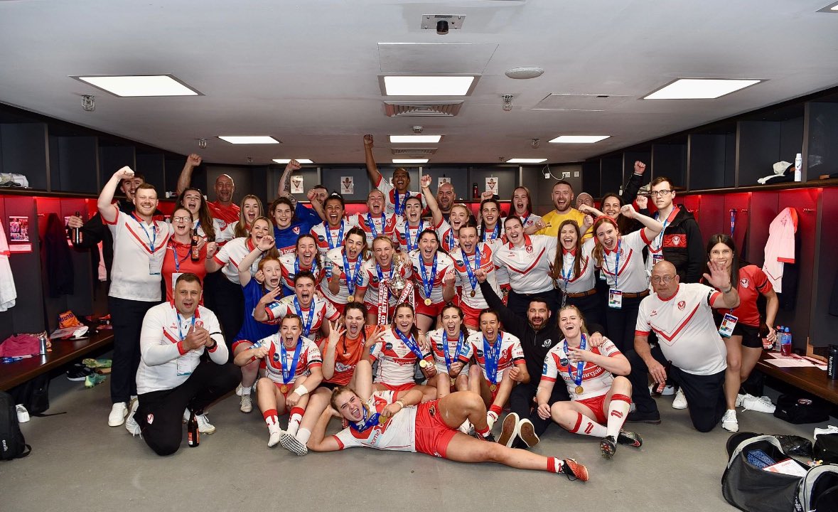 Congratulations to <a href="/StottDarcy/">Darcy Stott</a> and her Saint Helens Women teammates on a great Wembley win 🏆