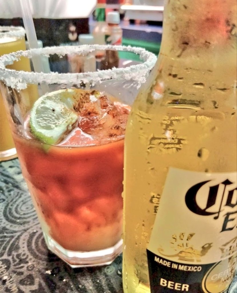 OralePanama's tweet photo. Pueeertaaa!!
Sábado Sábado Sábado!!
Margaritas 4x3
Tequila de bienvenida 
Descuento cumpleañero 
Showman en Orale Brisas 
WhatsApp 6556-8852 
Estamos a sus órdenes https://t.co/ia2lBOZior