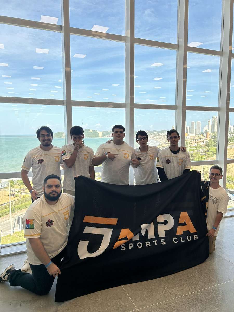 Chegamos e já já vamos subir no palco