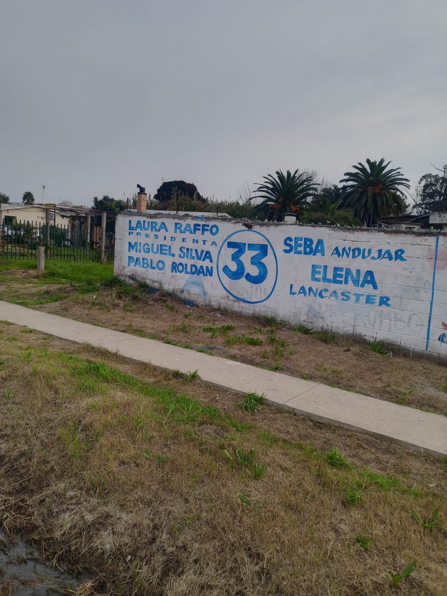 cambiemos33's tweet image. Con todo la @Lista_33 de Canelones. Barros Blancos.
#Cambiemos #Laurapresidenta
@MiguelSilva_P @Roldn81730Pablo @lauraraffo @Sebandujar @AleRepettoUy @elenalancaster_