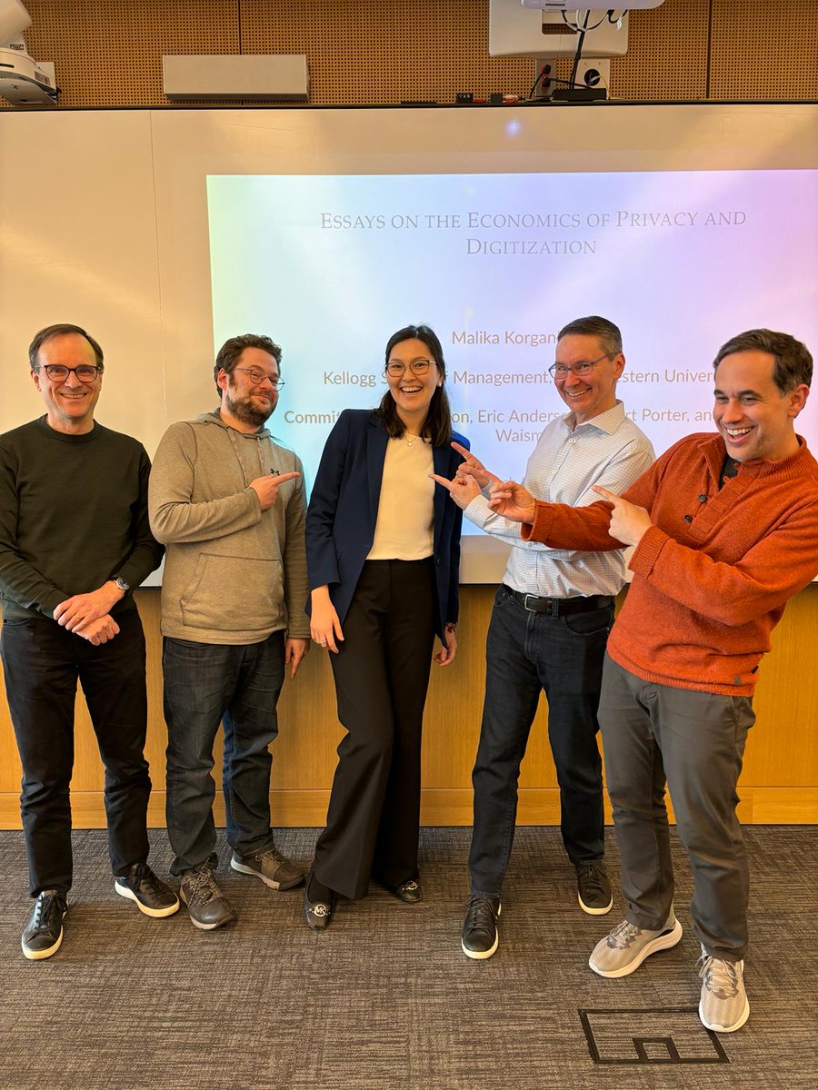 So proud and happy to have graduated from <a href="/KelloggSchool/">Kellogg School</a> yesterday! Forever grateful to my fantastic advisors <a href="/brett__gordon/">Brett Gordon</a> , <a href="/CaioWaisman/">Caio Waisman</a>, Eric Anderson, and Rob Porter! Congratulations to my amazing friend and classmate Bindan too! ❤️ 😀