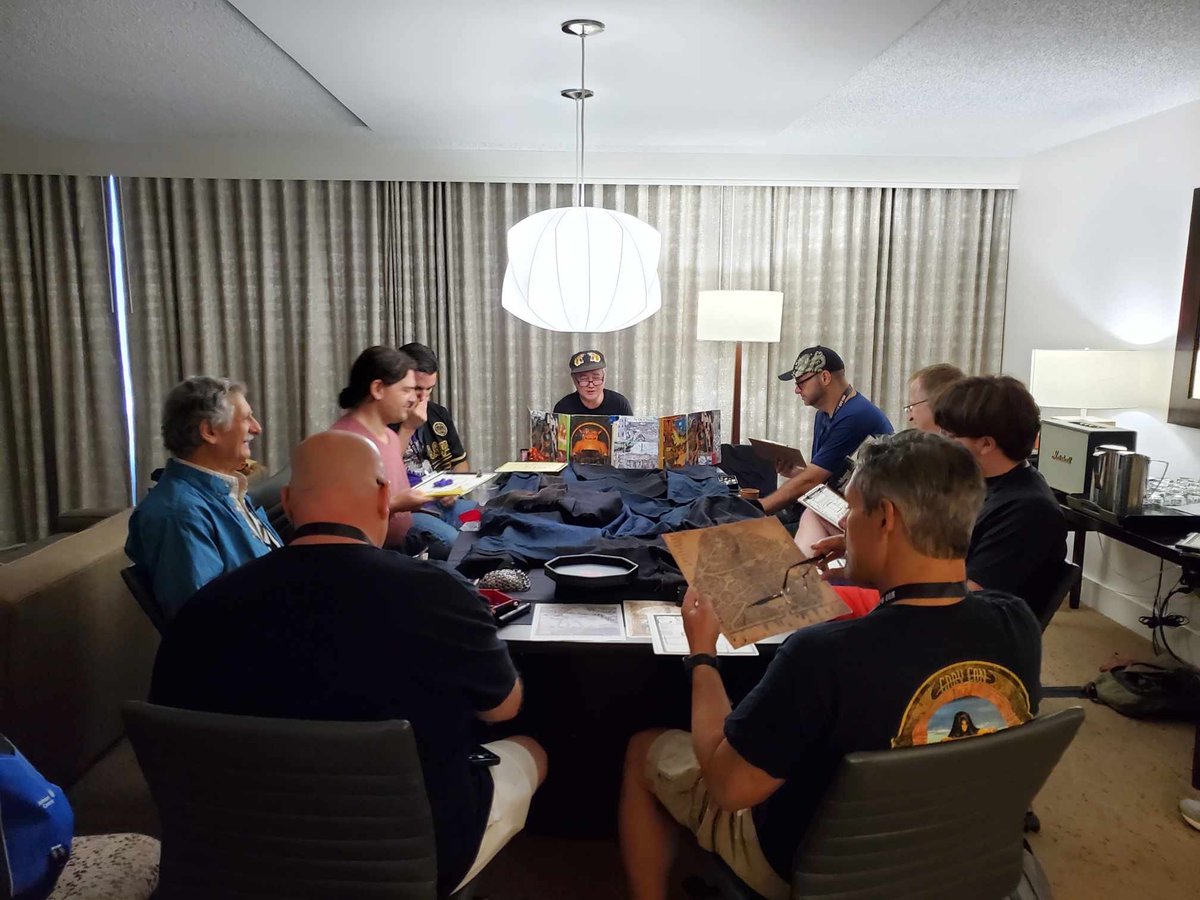 stefandwarven's tweet image. Big tables at NorthTexasRPG Con! 2 games run, one more to go! Who will live to tell the tale? #dungeonsanddragons #dwarvenforge #ntrpgcon #rpg #dnd #gaming #ADnD #roleplayinggames