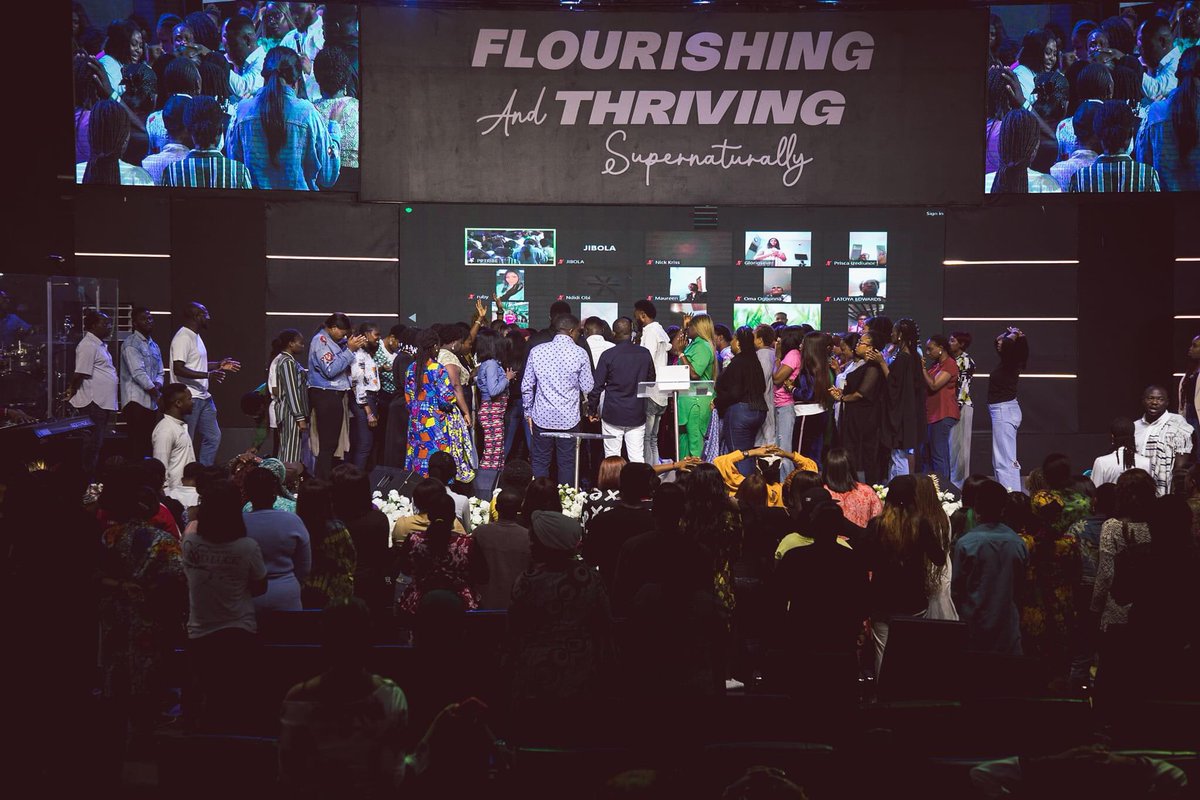 Dear Single Friend… I decree and declare over you that, your SEASON of VISIBILITY for MARRIAGE has come in Jesus name

Type and declare boldly… “I shall be Visible and I shall be Married!”

Pictures from our, 1st GLOBAL SINGLES PRAYER CONFERENCE 🔥🔥🔥