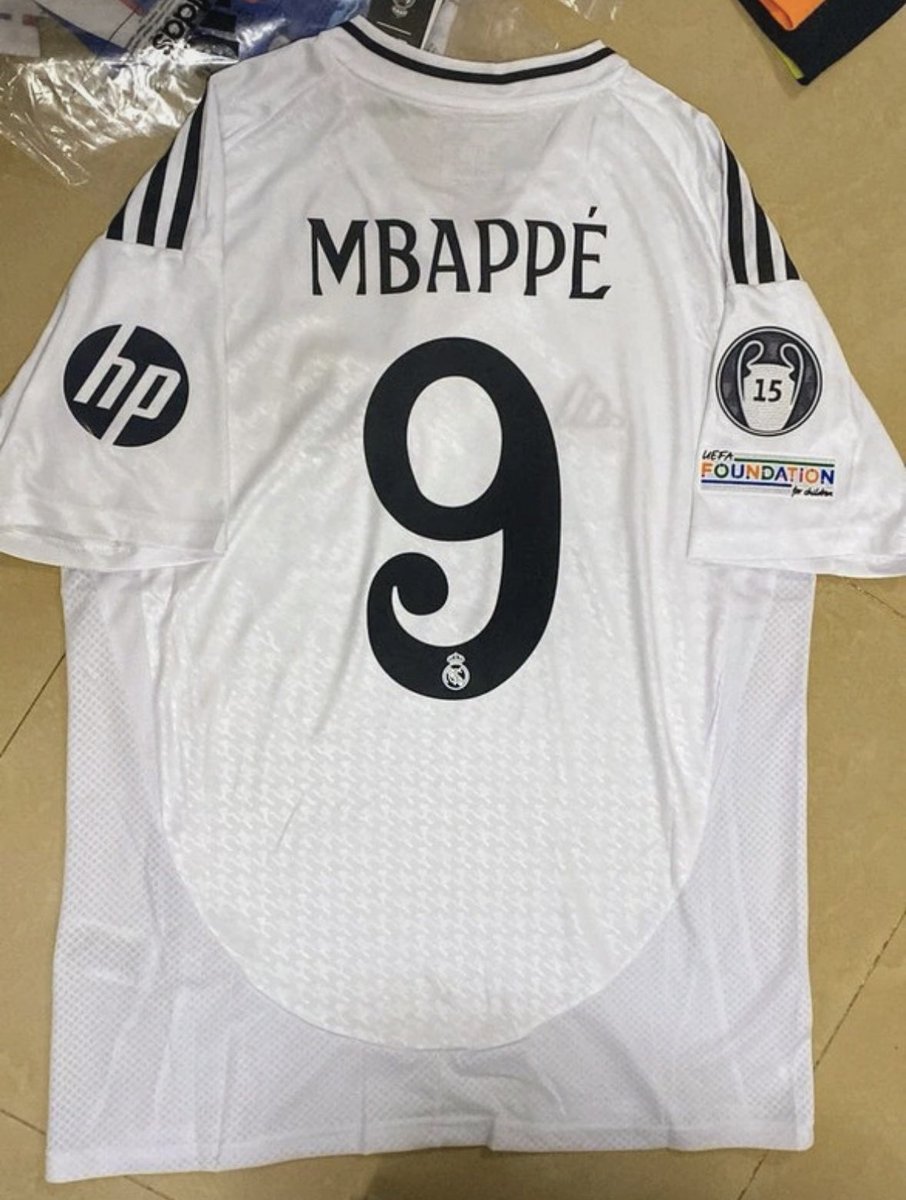 Eleven Kits ⚽️🩵 tweet media