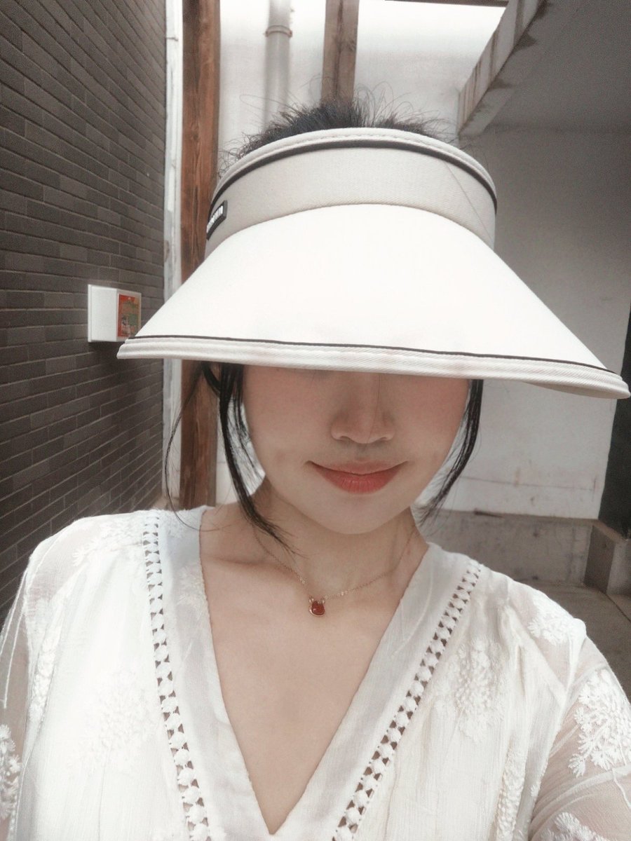 Crispstarry's tweet photo. 谁想上班啊 https://t.co/WBgkAjGJWB