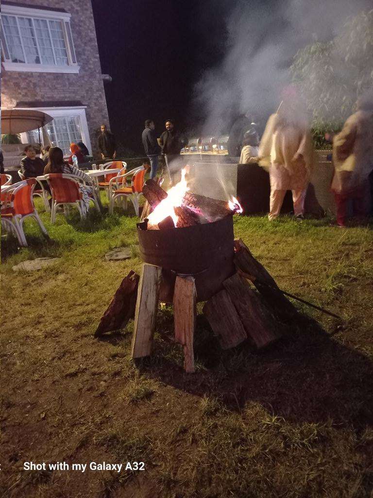 WriterW95695's tweet photo. Bonfire night at Naran
#pakistan https://t.co/kf7bSKHeFT