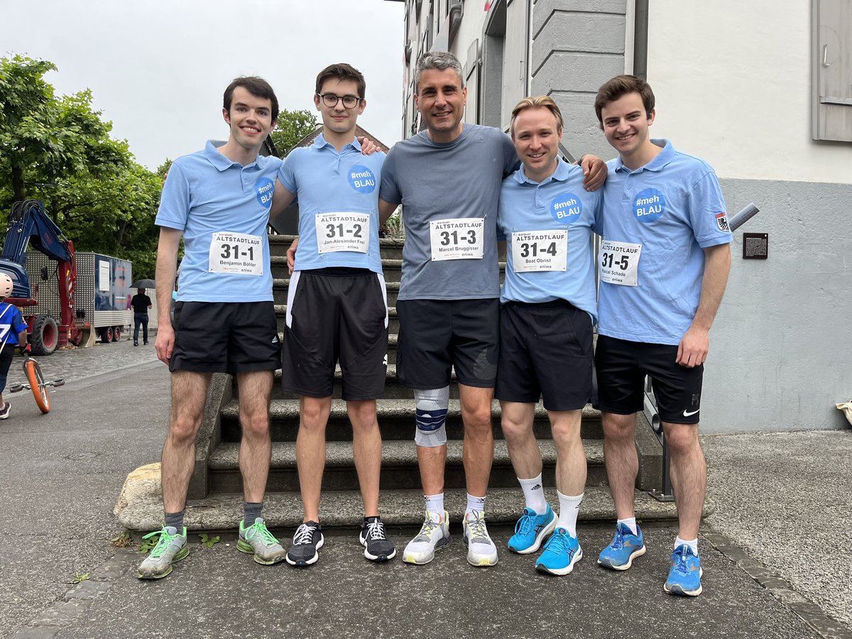 FDPAarau's tweet photo. Die schnellste politische Kraft am Aarauer Altstadtlauf 2024: das liberale Original😊 #mehblau 

Herzlichen Dank den Verantwortlichen für die perfekte Organisation, war super!

@JFAargau @beniboehler @MBruggisser https://t.co/vjvKLRC53g