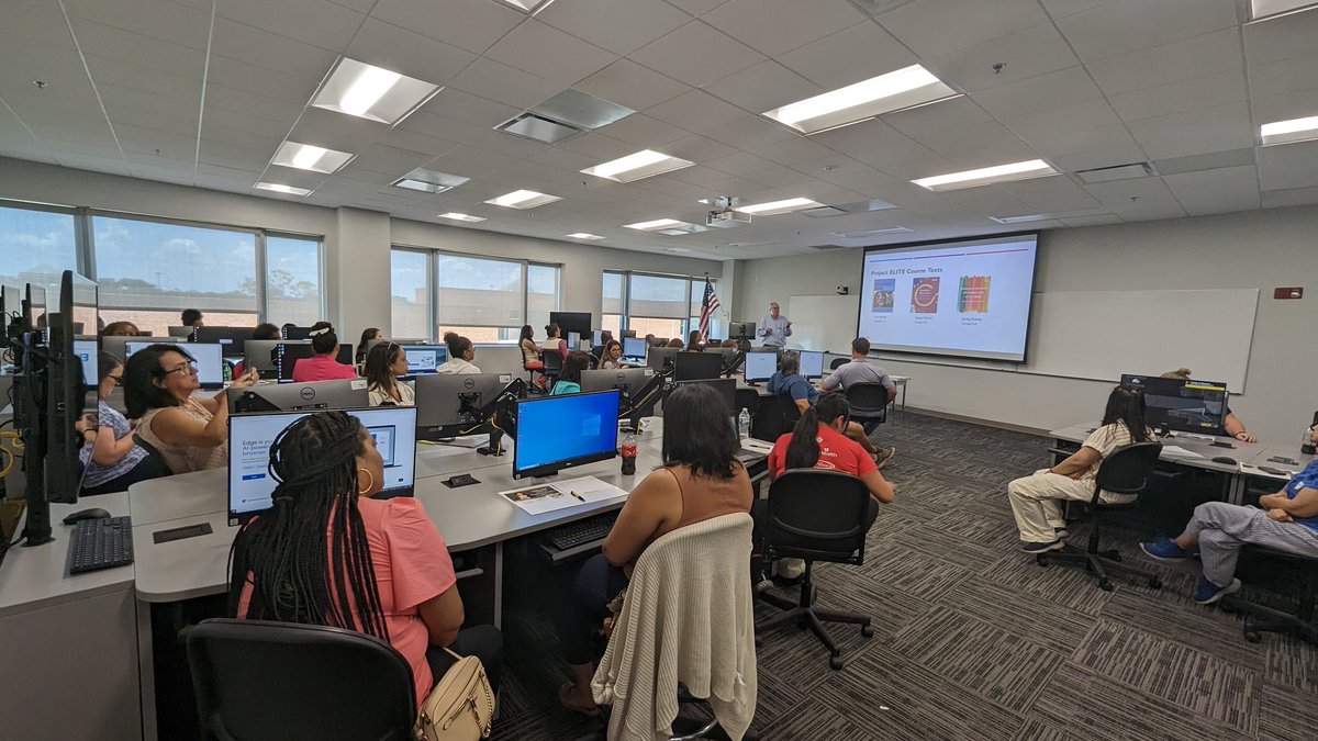SLPS Project ELITE Cohort 2 kicked off today <a href="/UCF/">UCF</a> Orlando.✨🎊 So excited to be a part of this journey with our future ELITE specialists and trainers. 25 SLPS teachers were selected in a rigorous selection process to be a part of this amazing national program. 🎯🌞💖 <a href="/TalentSlps/">SLPSTalent</a>