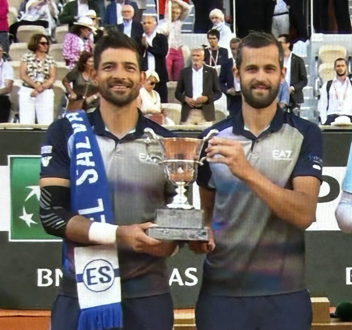 ciegokdr's tweet image. #URGENTE
@CheloArevaloATP y #Pavic son los CAMPEONES en dobles masculino del #GrandSlam de @rolandgarros 2024. Es el segundo título de “chelo” en la arcilla parisina.