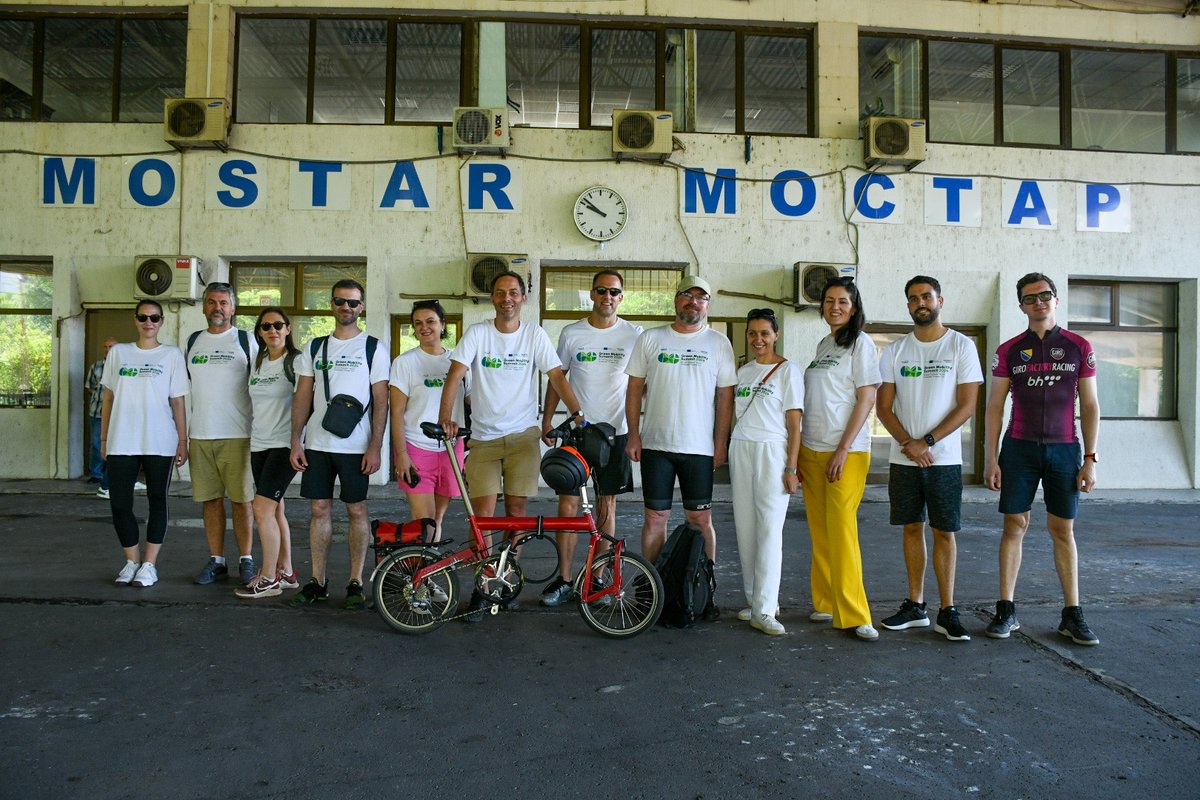 EUWB6_TCT's tweet photo. After #GreenMobilitySummit - Sustainable Transport Tour 🚉🚲, supported by @zeljeznicefbih, @rccint, and @OpenSocietyWB.
By train from Sarajevo to Mostar, and by bike from Mostar to Čapljina, we walk the talk of more sustainable and greener future.
🔗 https://t.co/D7iufalMQt https://t.co/xwo5NEb134