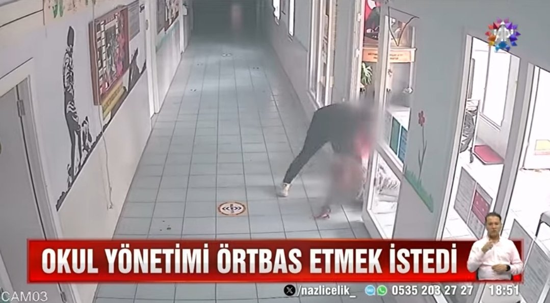 Kemalist sözde öğretmen DOWN SENDROMLU öğrenciye her gün işkence yapıyormuş.
Bunların atasıda çok çocuk katlettirdi sadece tuncelide savaş uçaklarıyla halkı takkelerini çıkarıp şapka takmıyorlar diye müslümanlar diye zehirli gazlı bombalarla bombardımana tuturturup katlettirdi