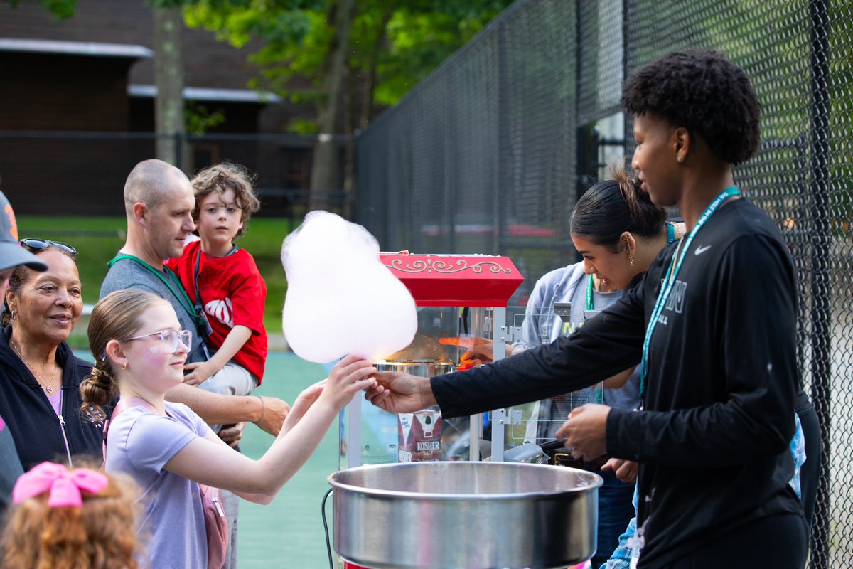 UConnWBB's tweet photo. Grateful we got to spend some time with our friends at The Hole in the Wall Gang Camp last week 💙 https://t.co/Oz7GIws2Hw