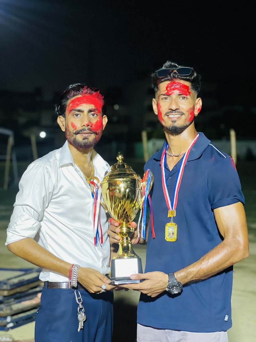 devil_2k76's tweet photo. #HipHipHurrayHurray 🔥🥇🏆🎊🎉
@unityyouthclub Champions 🔥🔥
Parsa Jilla Football League Tournament-2081 ❤️
#devil_roshan 😈❤️ @devil_2k76 😈❤️ https://t.co/Et0GY0LZPe
