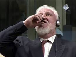 Ich wenn am Montag die Kicker Push Mitteilung kommt. #fcsp