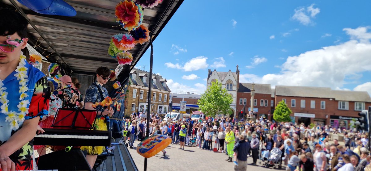 The Soul band had a great time playing on the streets of #Harborough today as part of today's <a href="/MHCarnival/">Harborough Carnival</a>. Playing on the main stage was also an awful lot of fun. Hopefully there will be more videos and photos soon.

Huge thanks to everyone that helped out today. T'was a good 1.