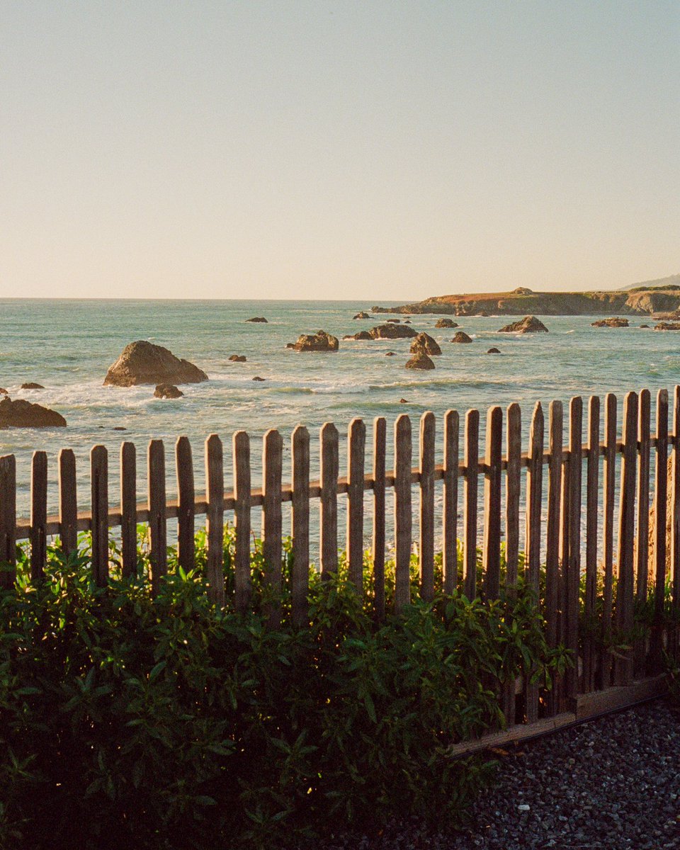 jakob_lr's tweet photo. Sunsets on the Coast | 35mm film https://t.co/NPu2ApmWka