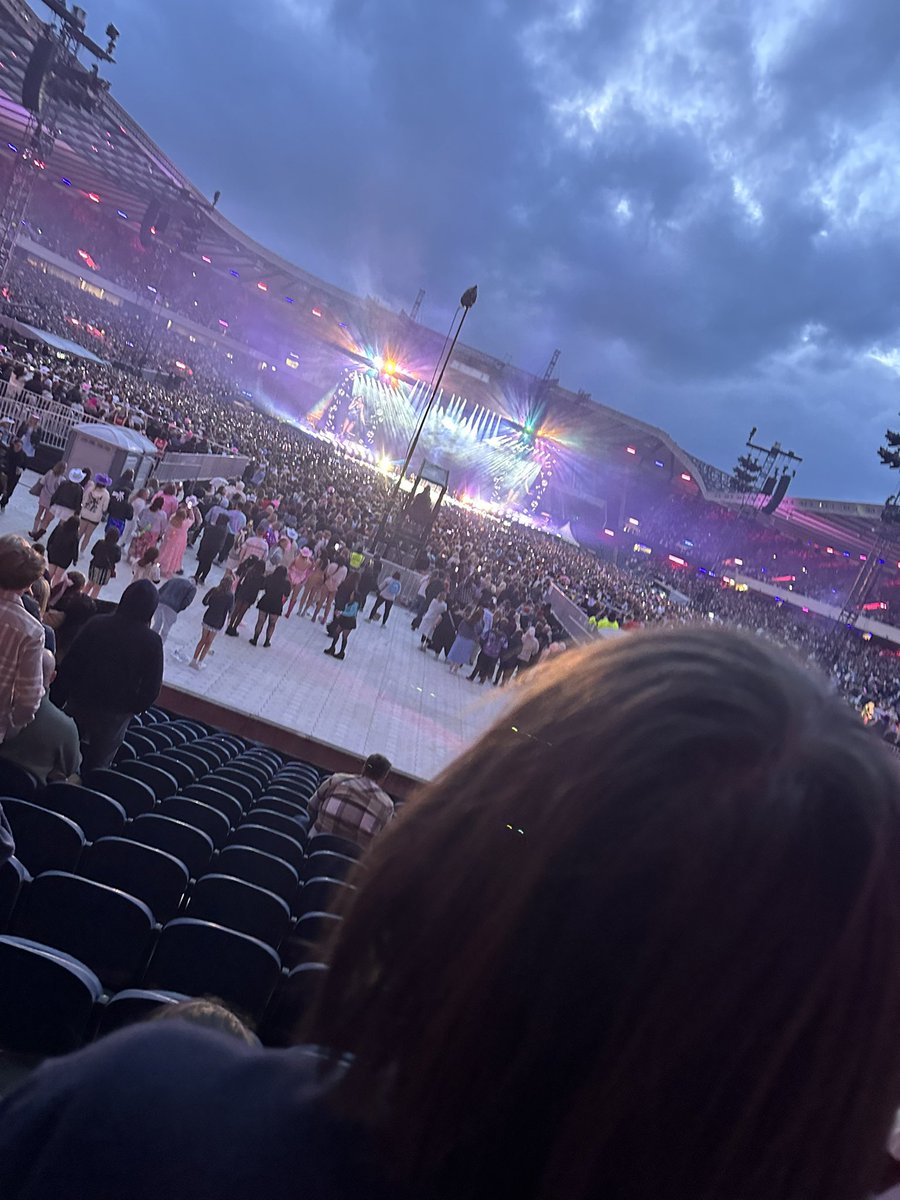 ionaspam's tweet photo. we did it joe #taylorswift #erastour https://t.co/hJ20aT8Ao9