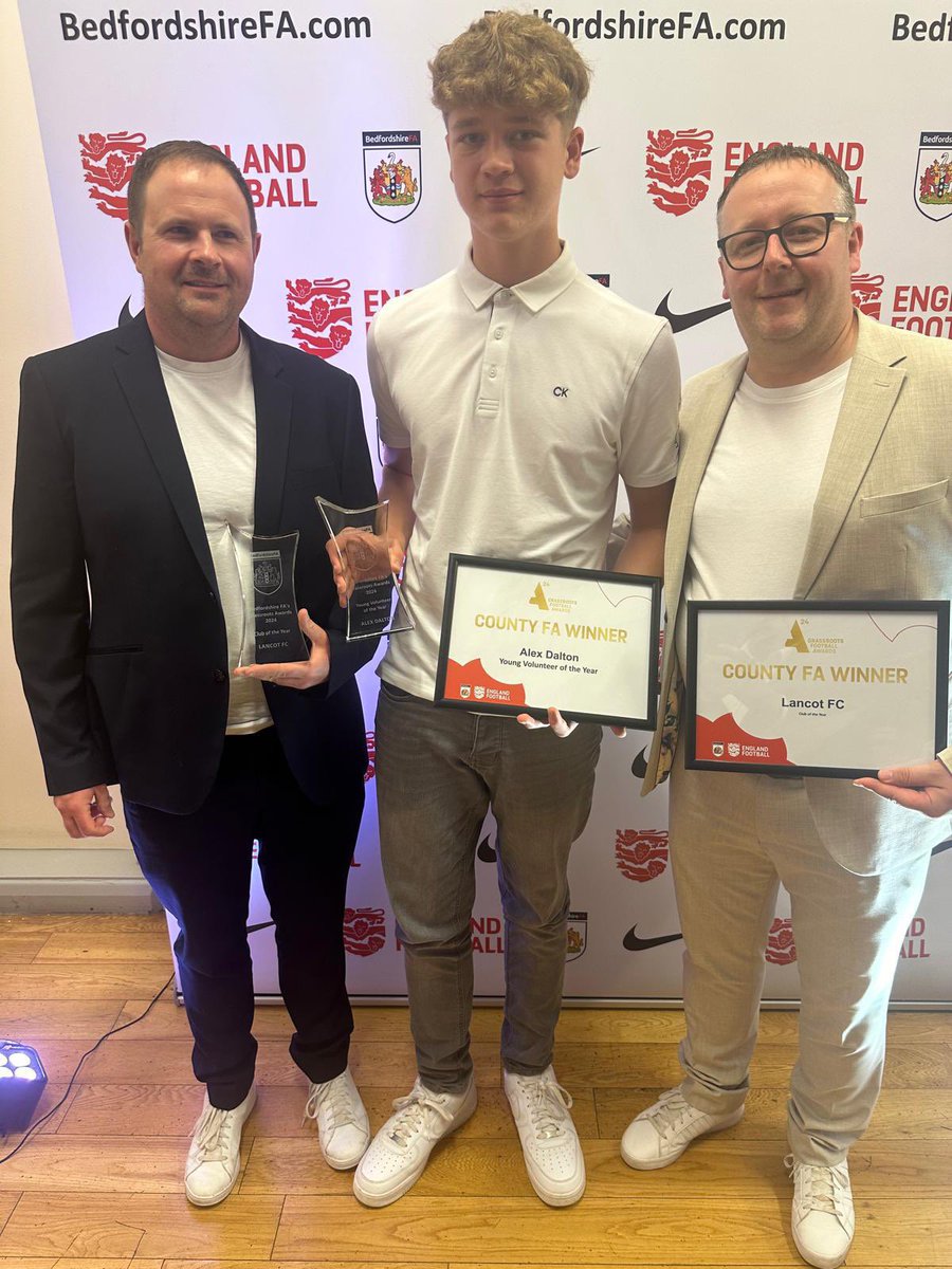 Congratulations to Alex, Young Volunteer of the Year and brilliant referee. Second win for <a href="/LancotFootball/">LancotFC</a> Absolutely incredible. Well done, team!! #proud #onceaLancotpupil