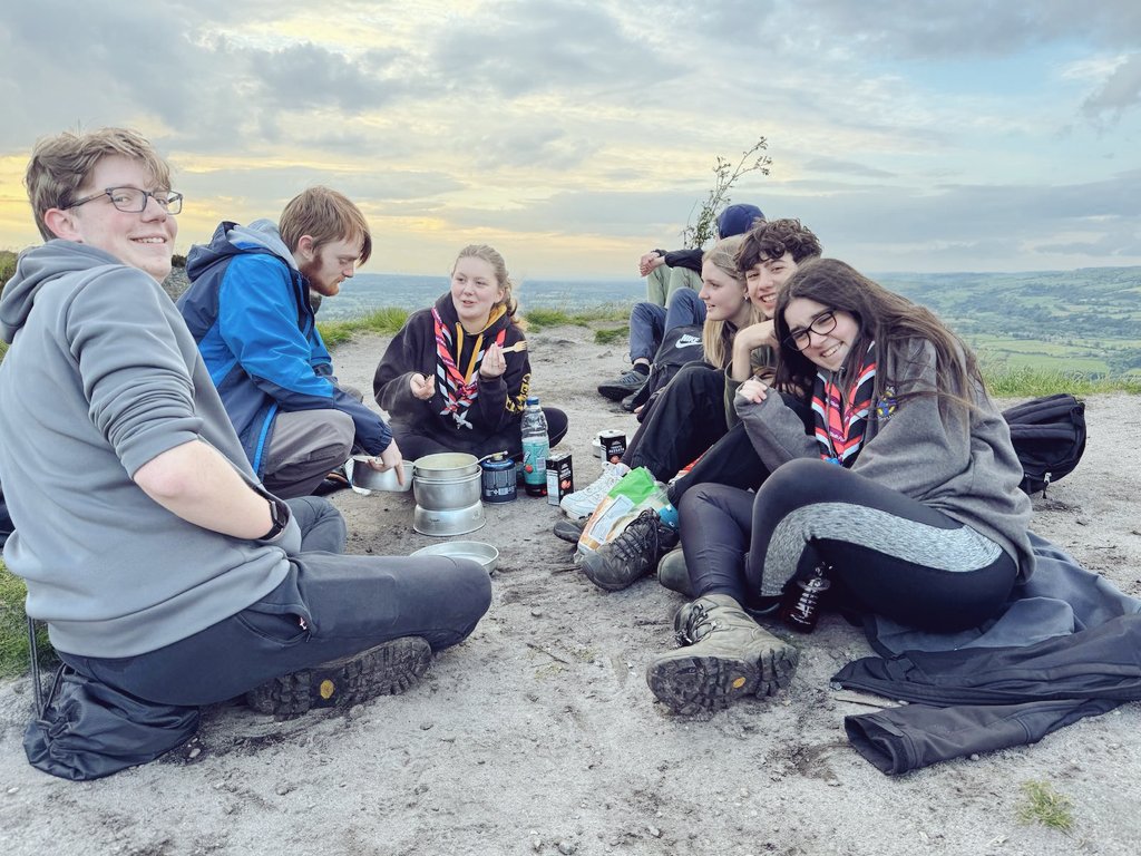 ShiptonESU's tweet photo. Cloudy with a chance of meatballs... We were up Bosley Cloud on Thursday, cooking on stoves at the top! 😋 🥾⛰️ https://t.co/f4NOuPkROa
