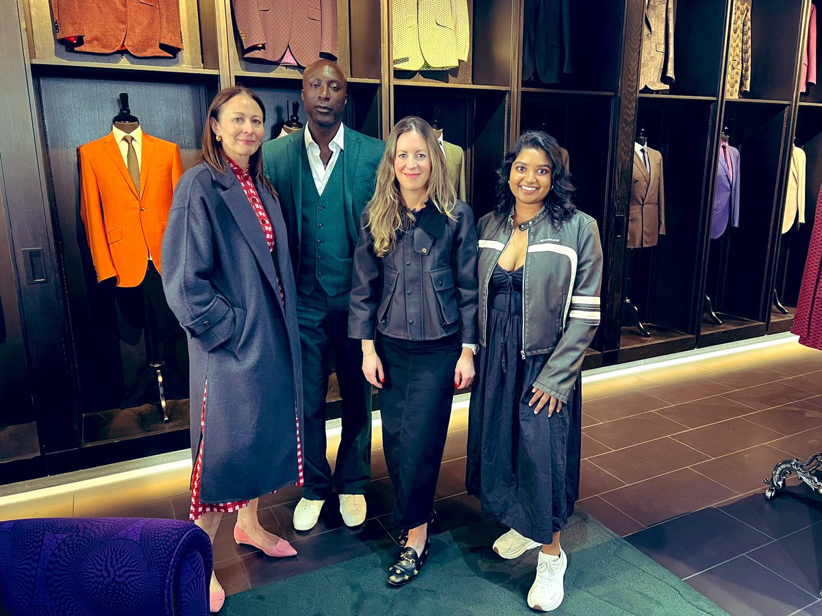 HannahyoungNYC's tweet photo. Fab @LondonFashionWk afternoon with @BFC @rushcaroline celebrating 🇬🇧tailoring and the world renowned #SavilleRow, with fantastic British brands including: #Huntsman @BentleyMotors @GievesLondon @Ozwald_Boateng @RichardJamesRow @clothsurgeon https://t.co/YyNmhTzAMk