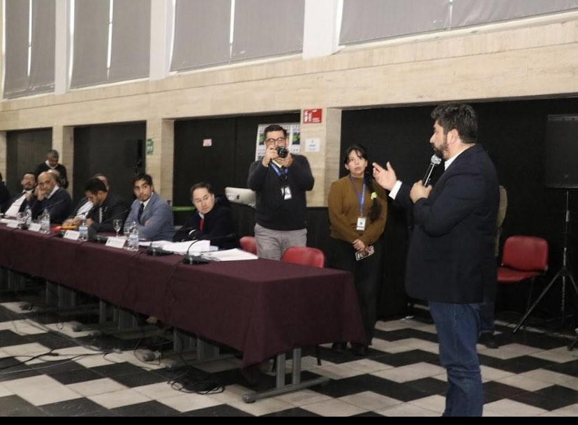 G_TORRES_H's tweet photo. 👉DEFINITIVAMENTE!
En sesión ordinaria del #GoreBiobio APROBAMOS LOS RECURSOS @CoreBioBio para la reconstrucción del MERCADO de #TALCAHUANO.
Felicitaciones, para Alcalde @CamposCoaHenry, Locatarios y todos los organismos involucrados. https://t.co/4Rti8oDqzi