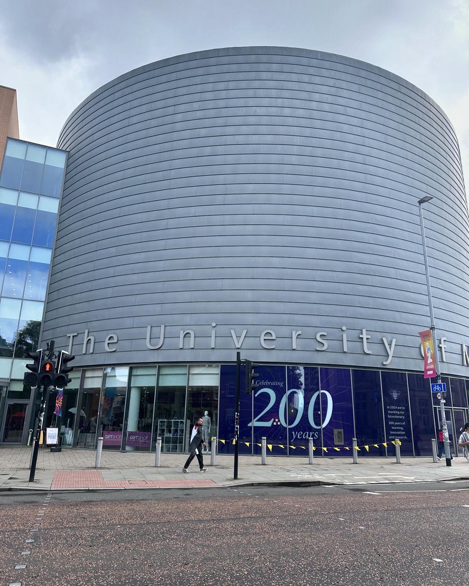 Celebrating UoM's Bicentenary! Delighted to catch up with Elizabeth and James. Loved the outreach sessions and CHSTM’s Planet Bee. Missed the neon sign 'I’m meant to be here'. Being here was an occasional decision, but looking back on 6 years and ahead, maybe I’m meant to be here