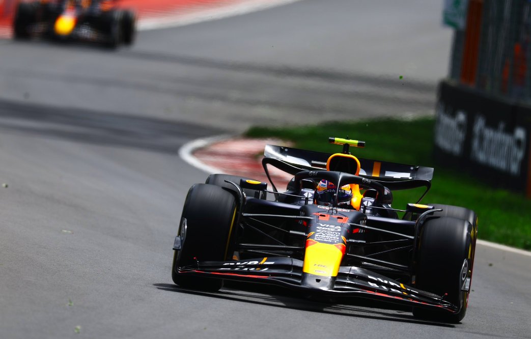 Yhacbec's tweet photo. Siguen mostrándose muy complicados los @redbullracing , sus pilotos se quejan del comportamiento del auto, en las últimas carreras siempre están sobre la hora buscando la puesta a punto y esto tiene una explicación. Vamos a explicarlo en este hilo...🧵 #CanadianGP https://t.co/LdAklBkKif