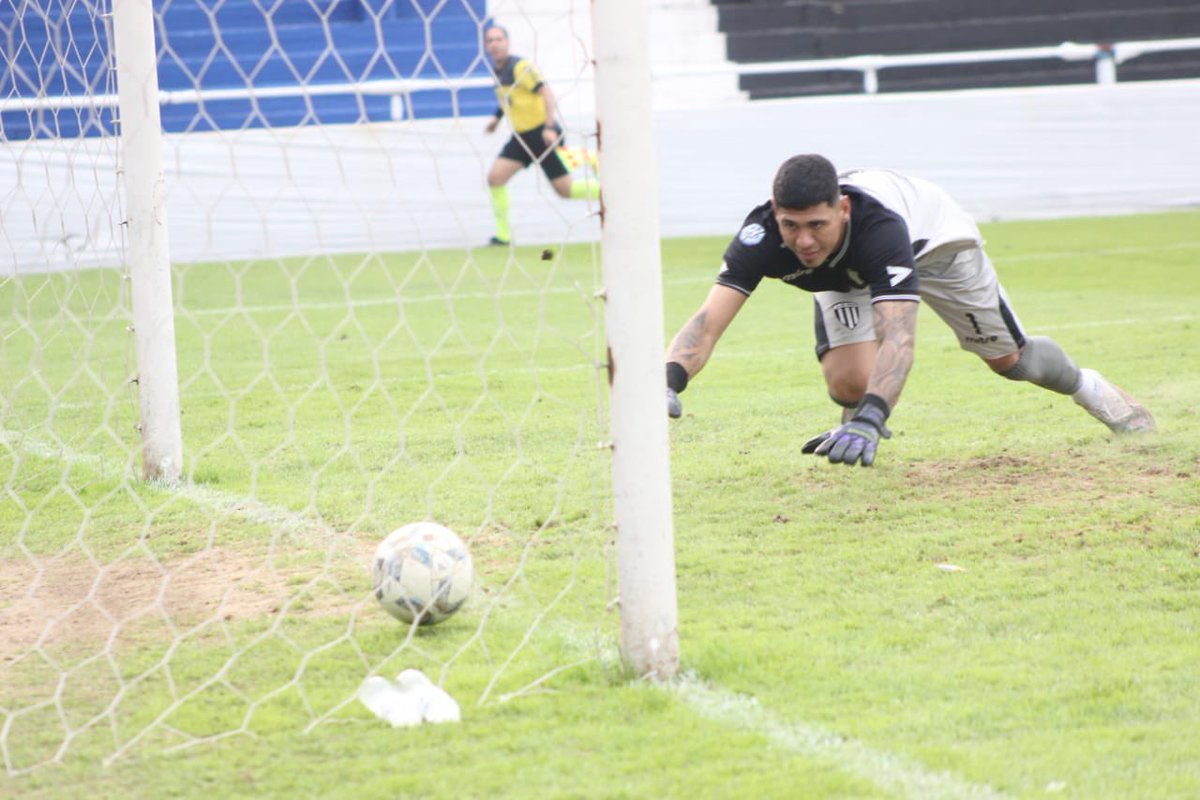 almagroficial's tweet photo. 7️⃣ Claudio Joel Orlando.

Primer gol en primera división para nuestro juvenil ⚽️

#VamosTricolor 🇪🇪 https://t.co/PKGB963ubX