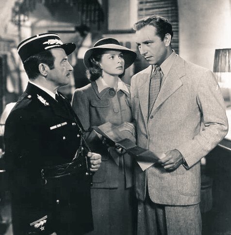 jlpalacios's tweet image. Un grupito de valientes hemos dedicado la lluviosa mañana madrileña para escaparnos a Casablanca desde una sala de cine para comentar todos sus detalles, sus curiosidades y sus "milagros" | En @OdeonMulticines #AlcalaNorte con #ClásicosAlDetalle