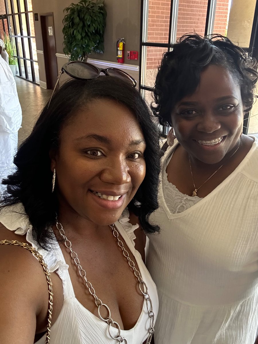 DTude24's tweet photo. Scholarships and educator fellowship.  The SCABSE Jazz Scholarship Brunch did not disappoint!  @SCABSE1 https://t.co/oLHkBoAaSJ