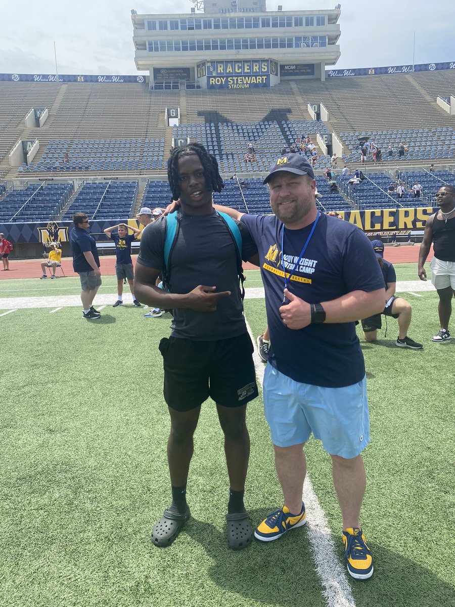 I am blessed to receive my first offer to Murray State💙💛 <a href="/NolandZeb/">Zeb Noland</a> <a href="/WrightJody/">Jody Wright</a> <a href="/CoachWolfeDCHS/">Will Wolfe</a> <a href="/Bmayfield17/">Coach Mayfield</a>