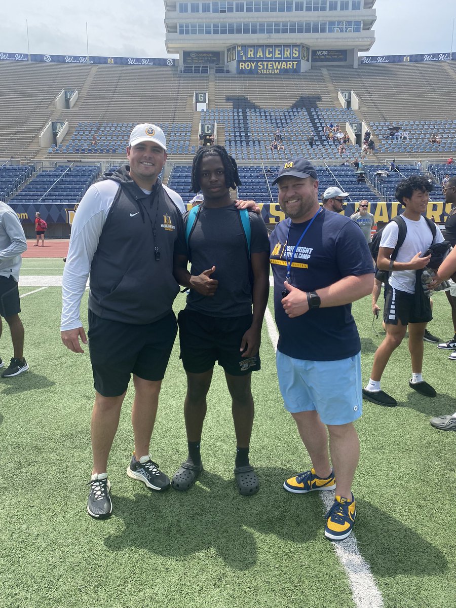 Eric12Perry's tweet photo. I am blessed to receive my first offer to Murray State💙💛 @NolandZeb @WrightJody @CoachWolfeDCHS @Bmayfield17 https://t.co/xoCTwm6Id9