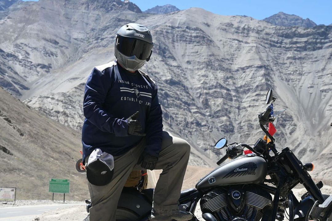 IndianMotorIND's tweet photo. Thanks for sharing the picture and wonderful experience of riding Chief Darkhorse at Leh Ladhak with @ridingfish
-
#indianmotorcycle #indianmotorcycleindia #imrambassador #firstmovers #becausemotorcycle #bikelife #biker #bikerofinstagram #bobberstyle https://t.co/LU2Y43LqmJ