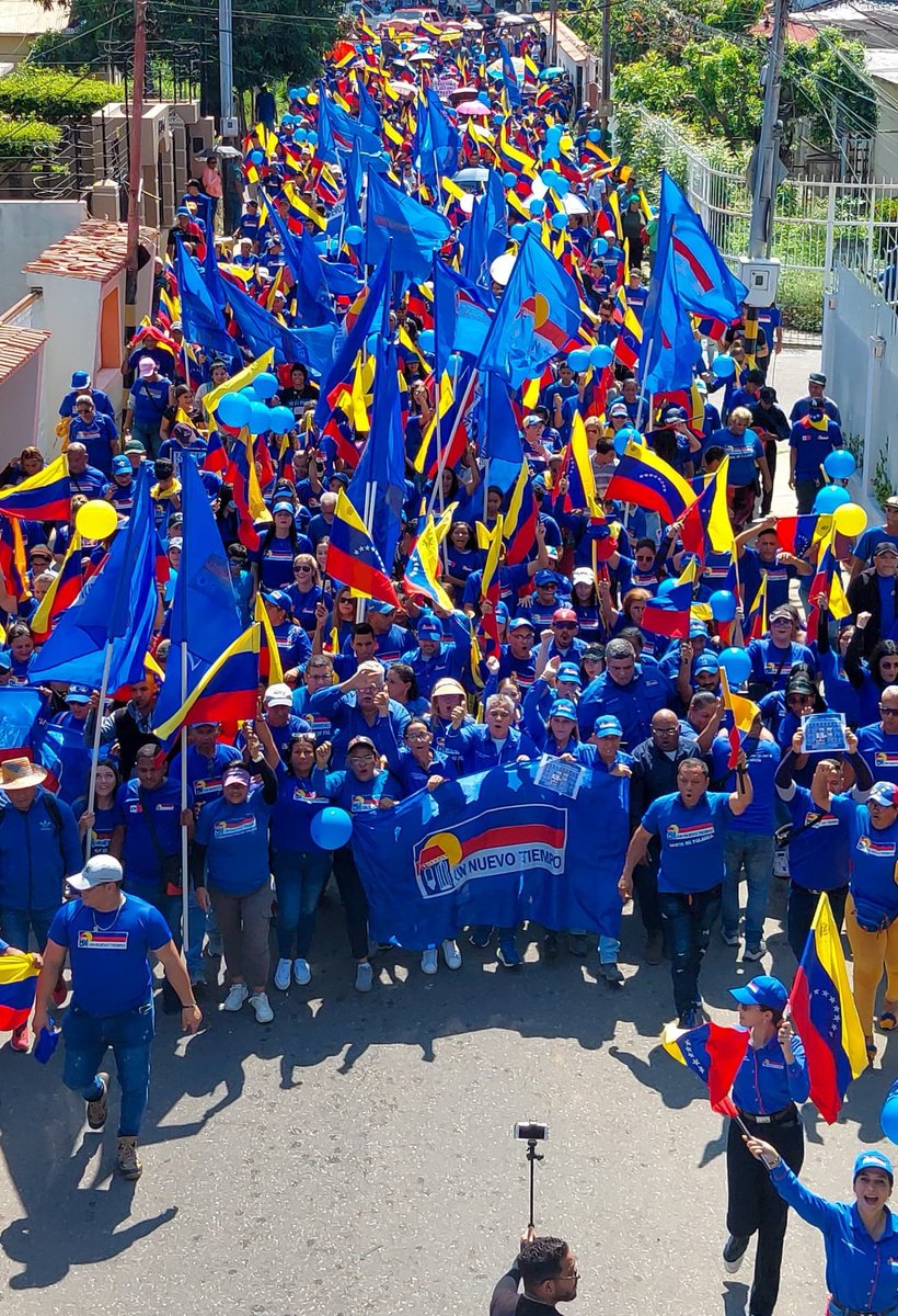 Lagunillas se vistió de azul

Lagunillas dijo presente en un despliegue que tiñó de azul las principales calles de la entidad. 

Nota de prensa UNT-Lagunillas/
Click aquí para leer la Nota 📝 de prensa: acortar.link/NMU5r3

<a href="/partidoUNT/">Un Nuevo Tiempo</a> 
<a href="/somosuntzulia/">Un Nuevo Tiempo Zulia</a>