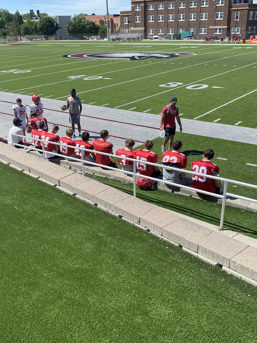 RC_CentralFB's tweet photo. Arrived as teammates, left as family. Thank you Chadron State for hosting a fantastic camp! @CSCFootball https://t.co/RUt5lk7lK6